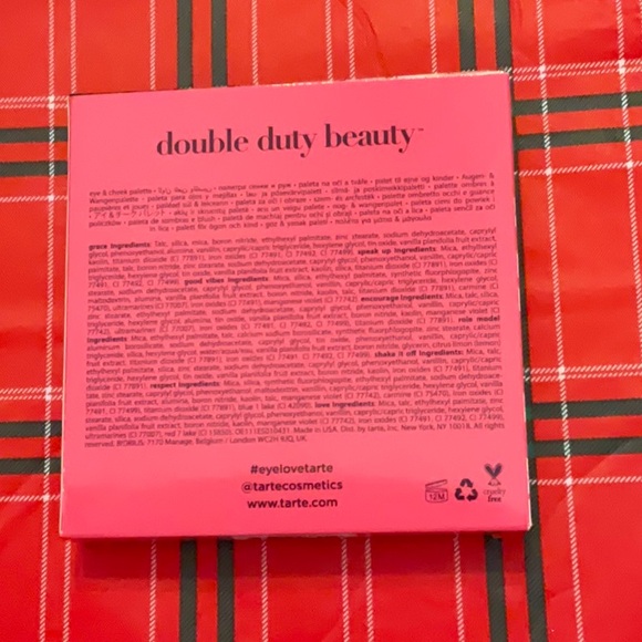 NWT Tarte leave your mark vII Eye and cheek palette - Picture 2 of 5